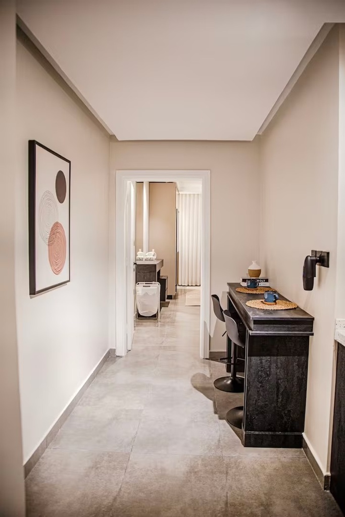 شقة بإطلالة بحرية | تلفزيون 65 بوصة - Additional